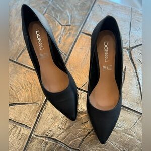 The Perfect Black Pointed Stiletto  Pump